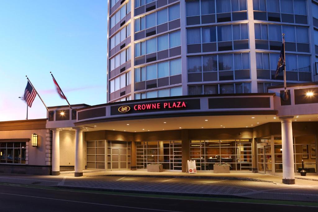 Crowne Plaza Syracuse an IHG Hotel Main image 1